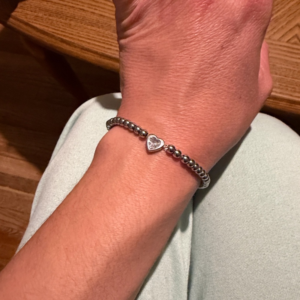 Chic Silver Bracelet with Heart Accent